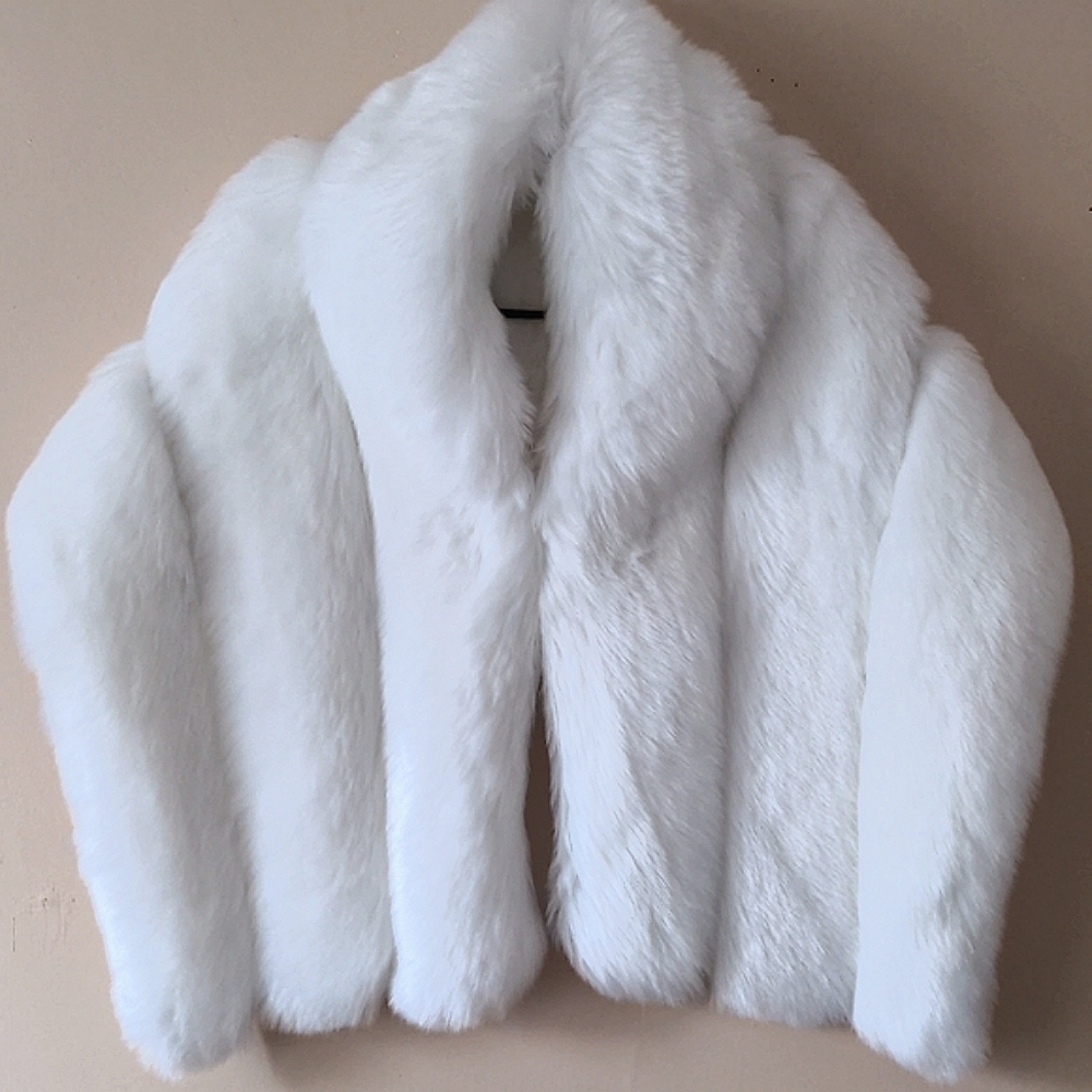 White faux fur stole with satin lining